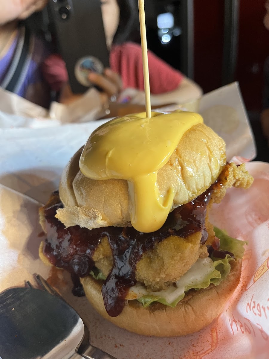 Burger Angah Photo 3