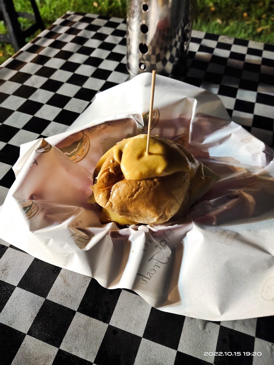 Burger Angah Photo 5