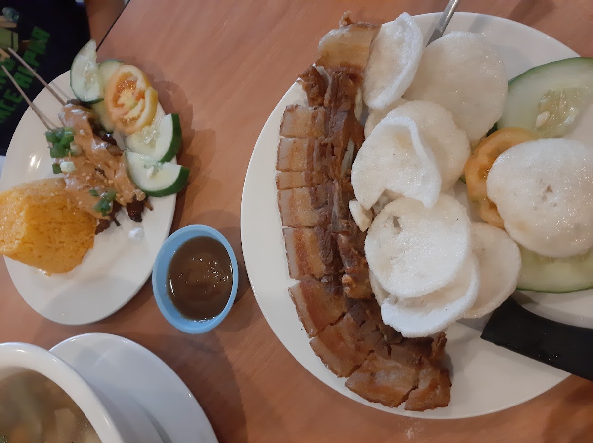 GOLDEN FOOD PARK Photo 10
