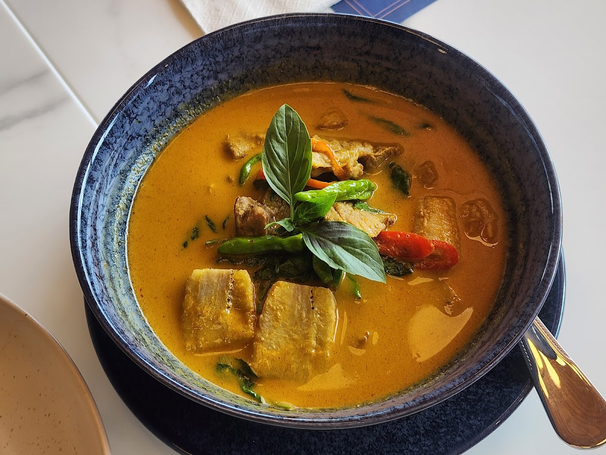 Chonpoon Cafe and Restaurant Photo 5