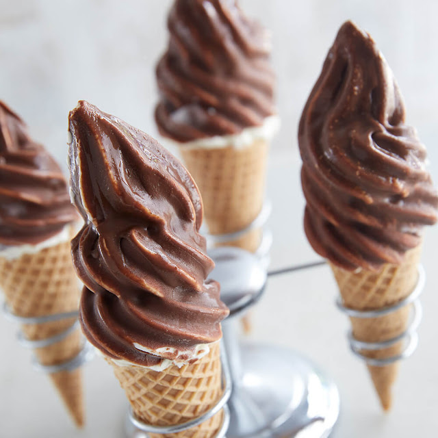 Soft Serve Made with Nutella