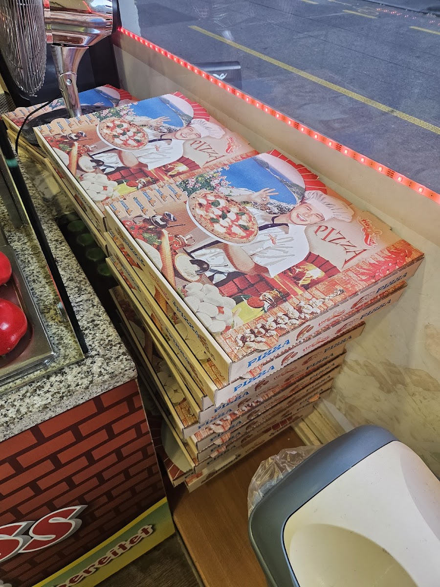 Kebab, Imbiss, Takeaway Pizzakurier Papa Photo 3