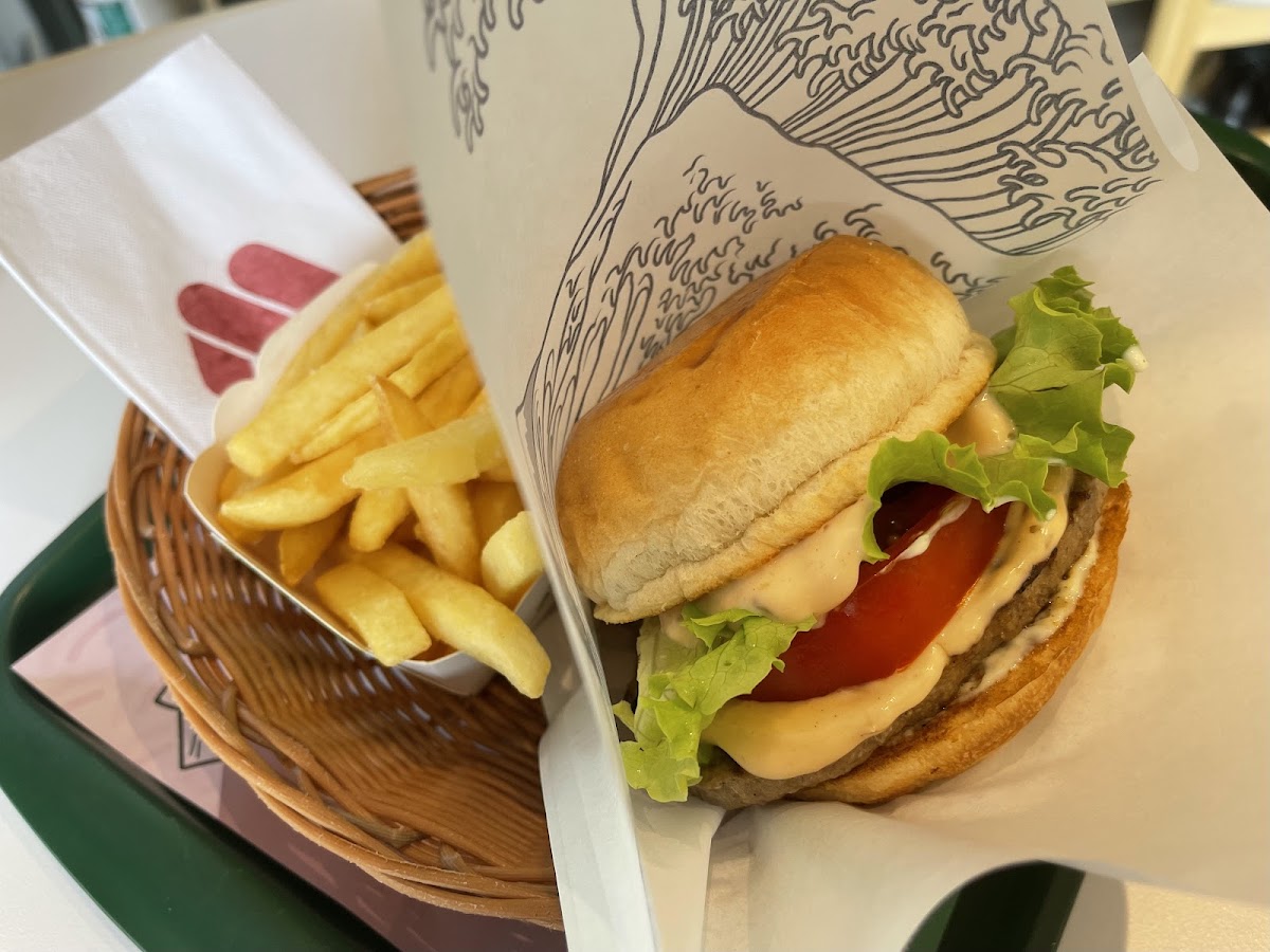 MOS Burger Mitsukoshi Photo 5