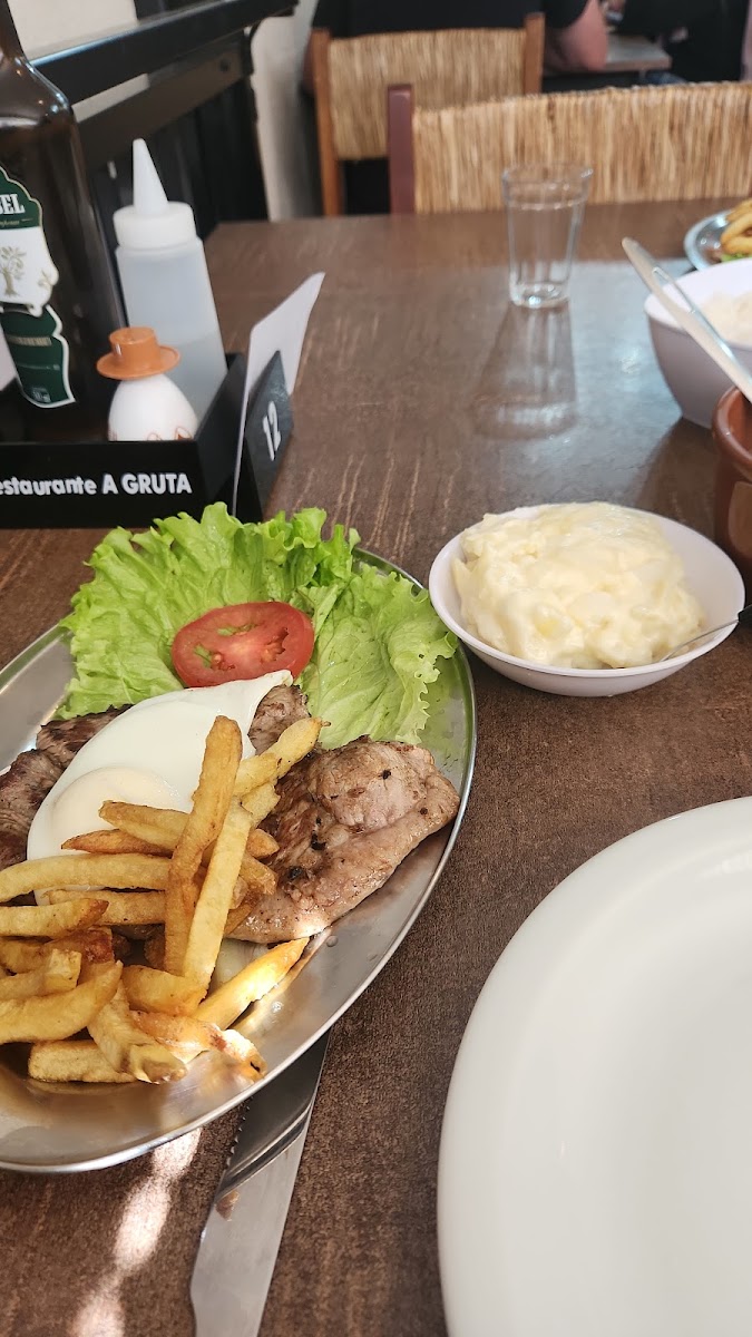 Restaurante A Gruta, Ponta Grossa - Paraná Photo 5