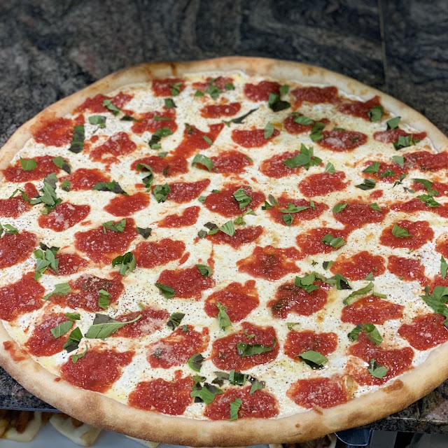 Margarita Pie with Fresh Mozzarella