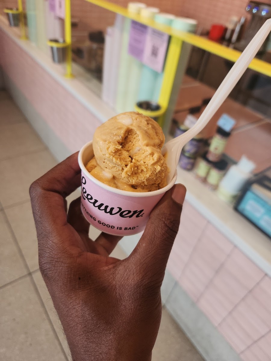Van Leeuwen Ice Cream Photo 6