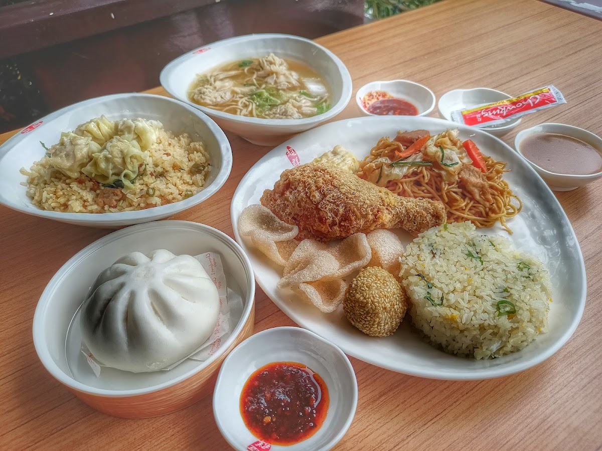 Chowking Burnham Park Photo 3