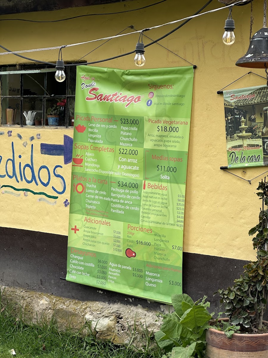 Aqui es Donde Santiago Photo Menu 6