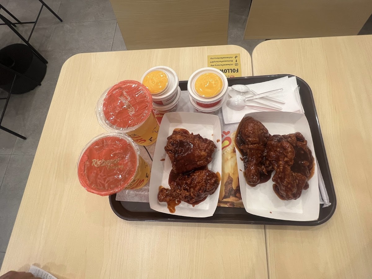 Richeese Factory Pavilion Bukit Jalil Photo 4