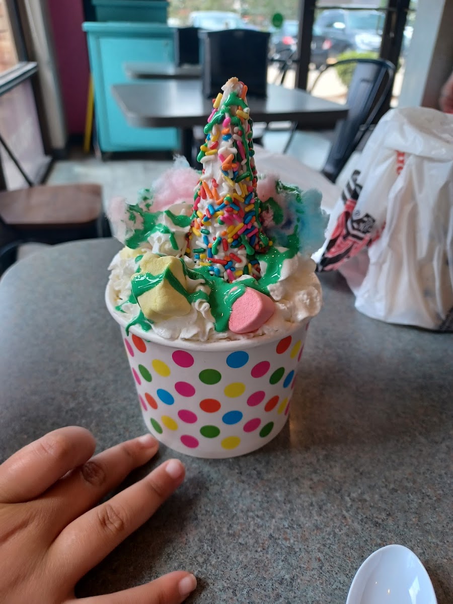Epic Shakes & Creamery Photo 7