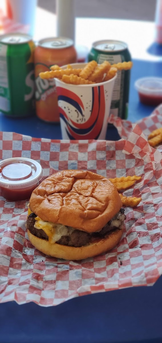 BeachSide Burgers Photo 8