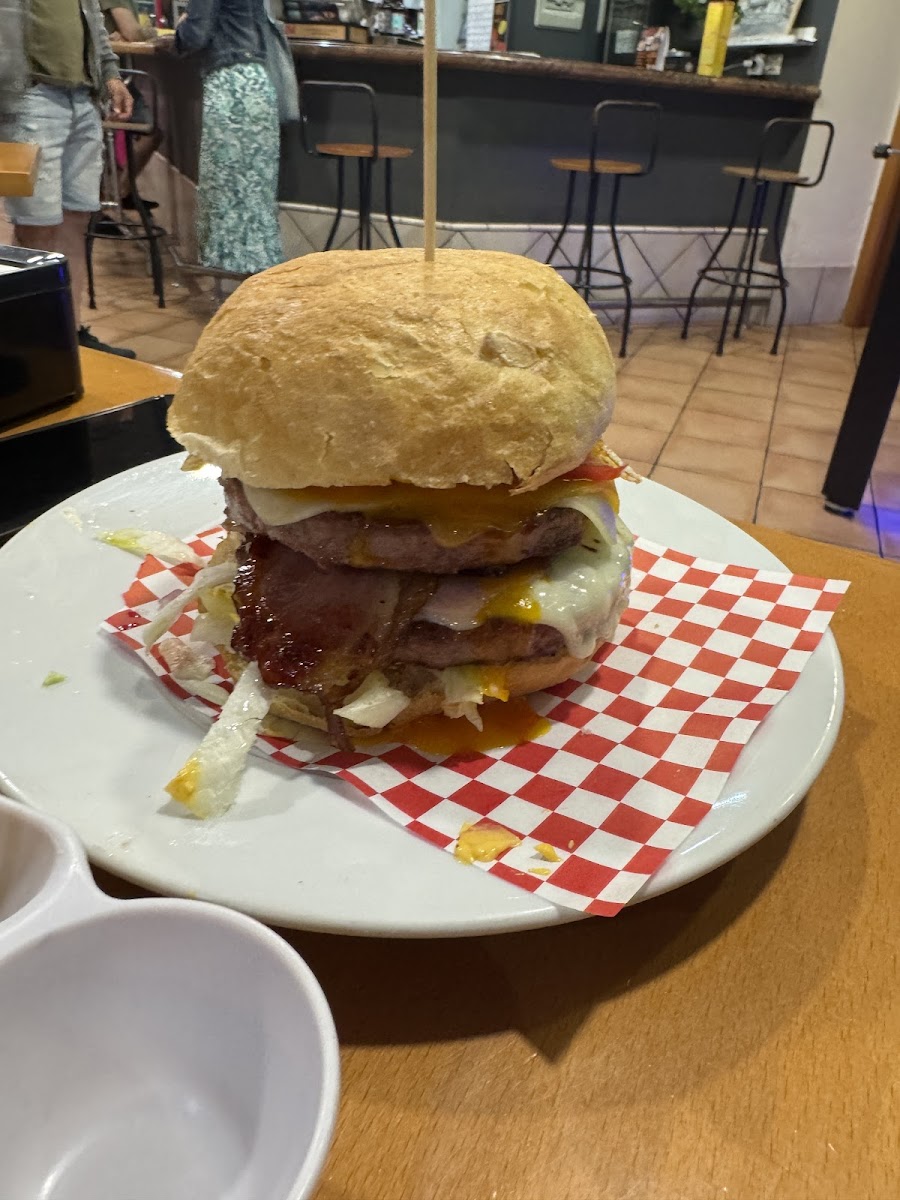 BuleBurger Photo 3