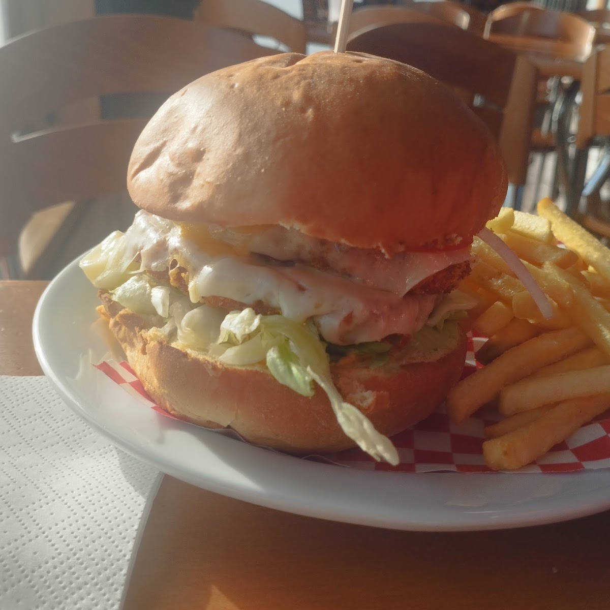 BuleBurger Photo 4