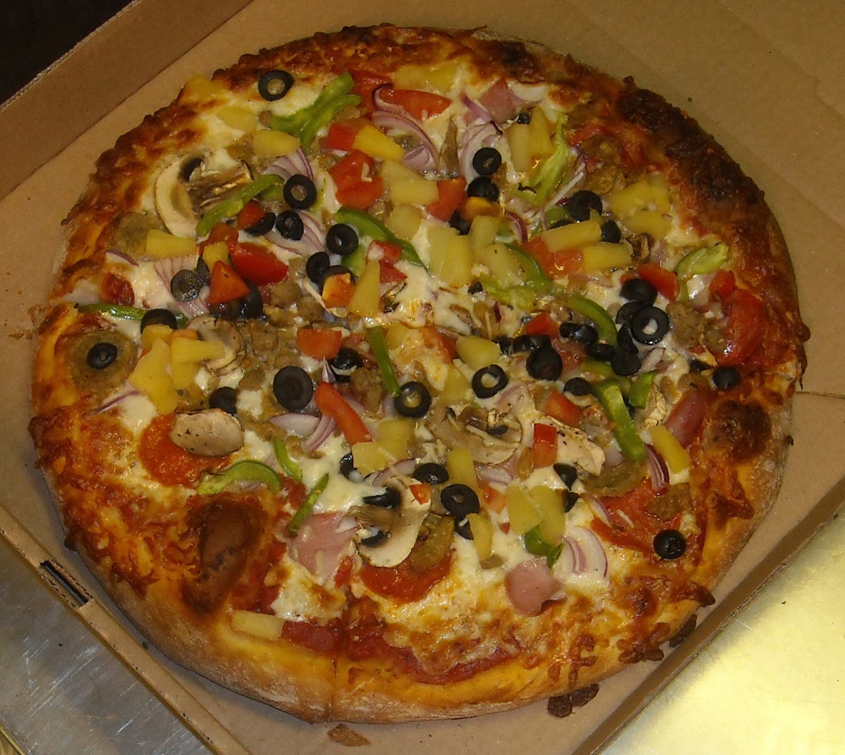 Pizza Joint / Stagecoach 66 Motel Photo 2