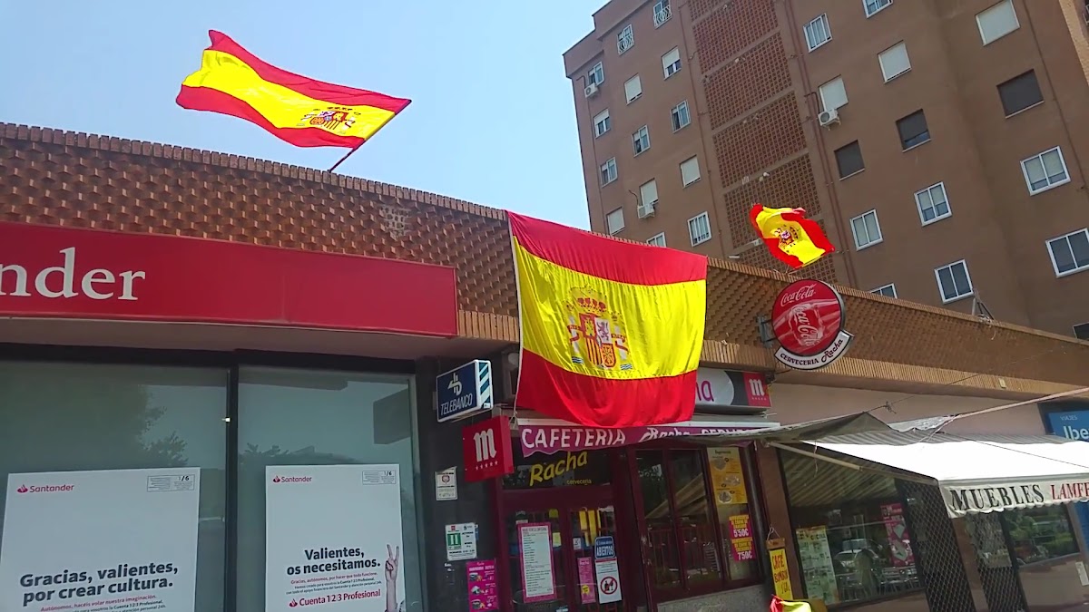 Cafetería Cervecería Racha Photo 2