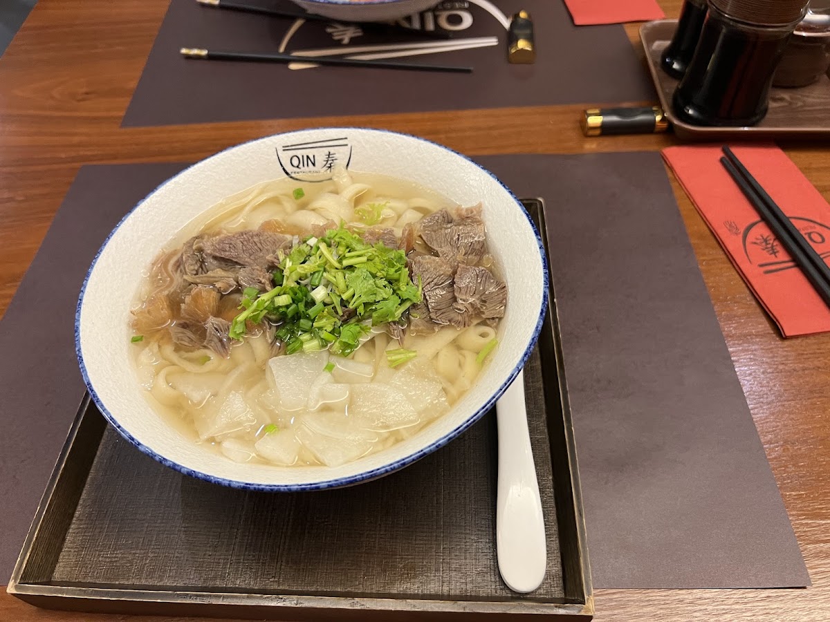 Qin Restaurant Photo 3