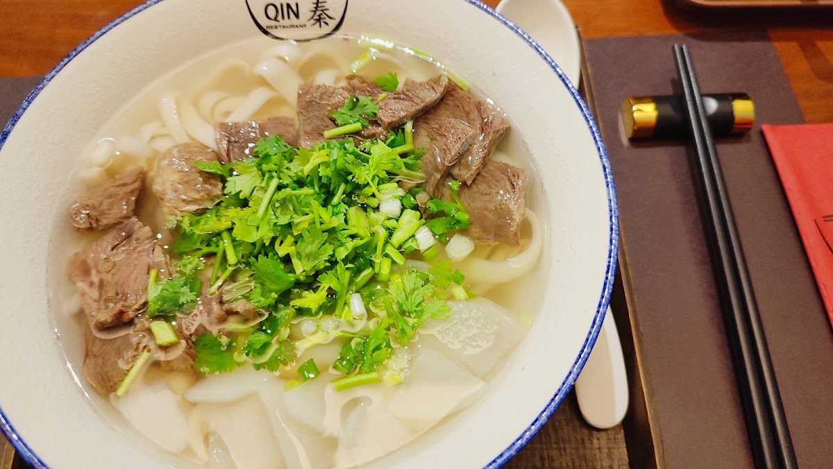 Qin Restaurant Photo 8