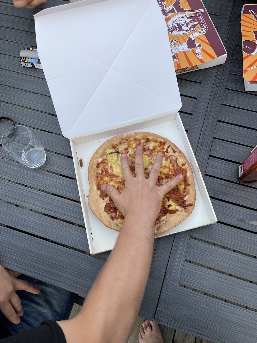 Pizz Party Photo 7