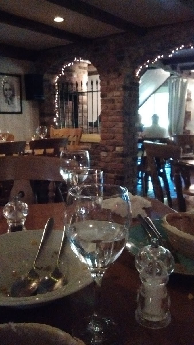 Shakesby's Restaurant Photo 5