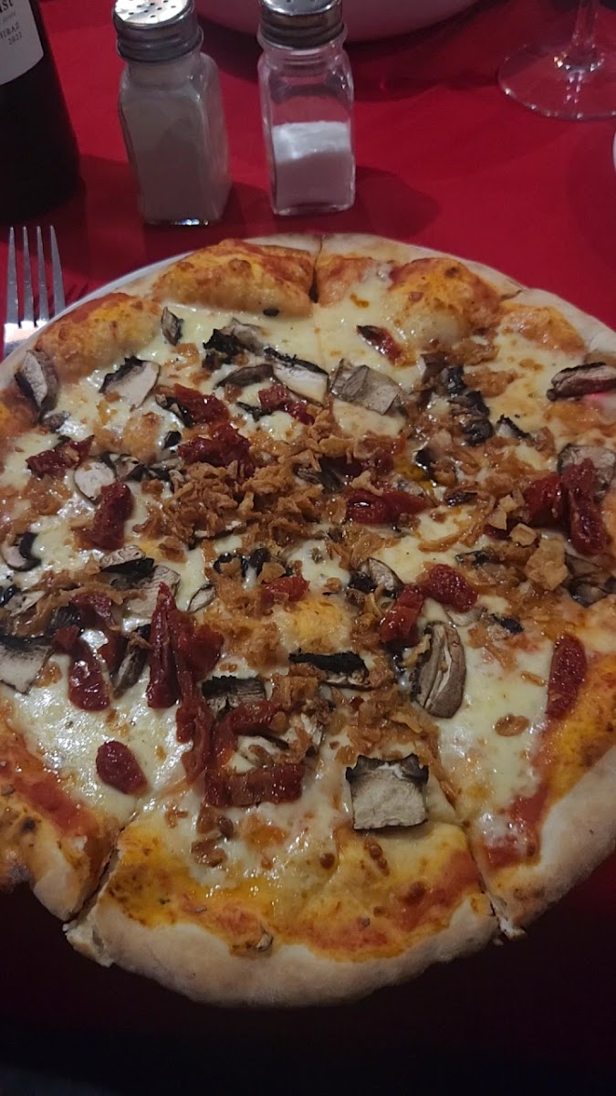 Franco's Pizzeria & Trattoria Photo 2