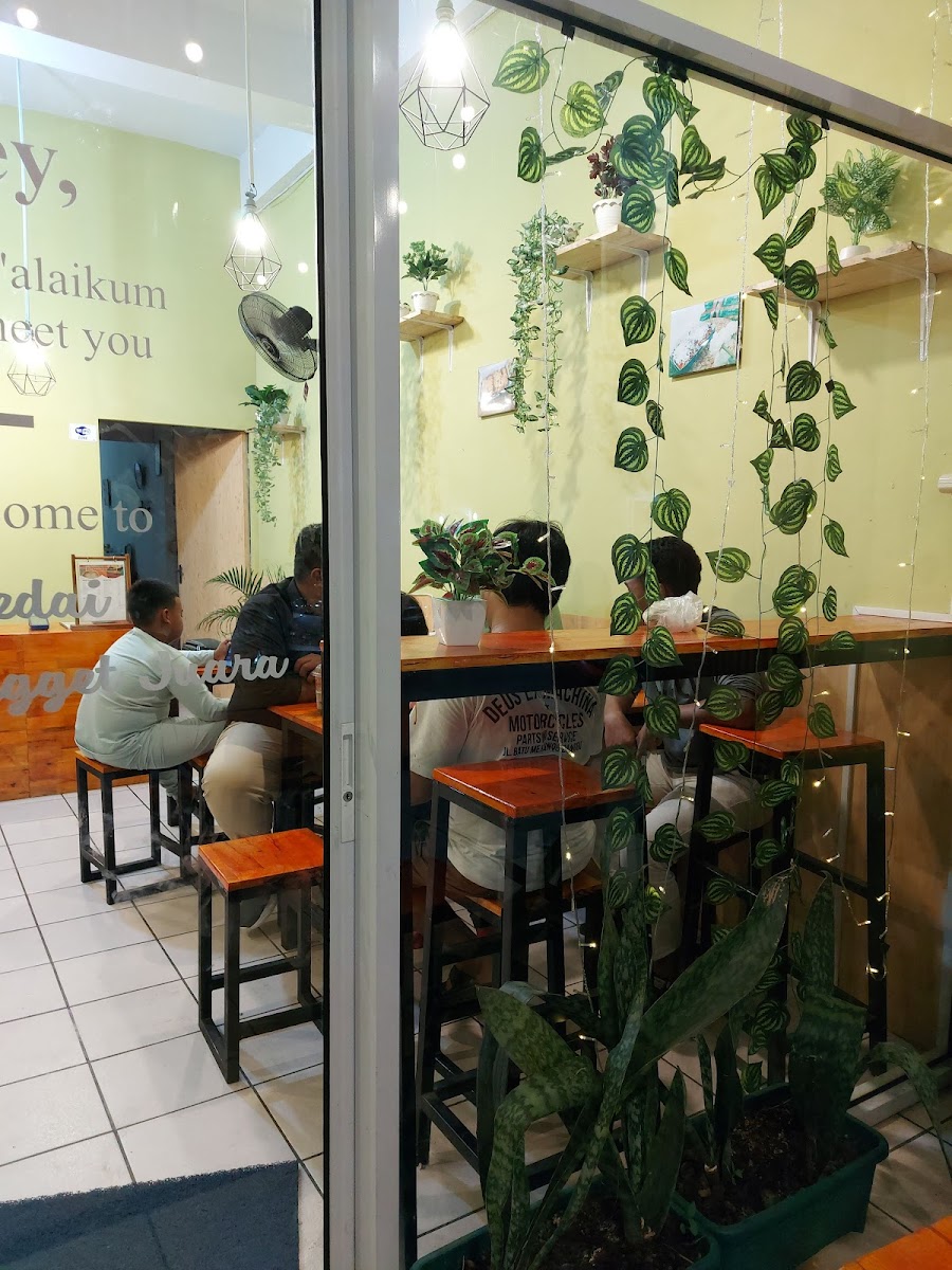 KEDAI PISANG GORENG JUARA X KOPI JUARA