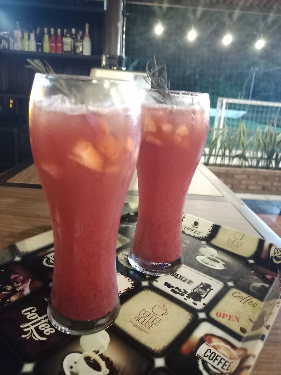 Bartolome Parrilla, Chelas y Café Photo 7