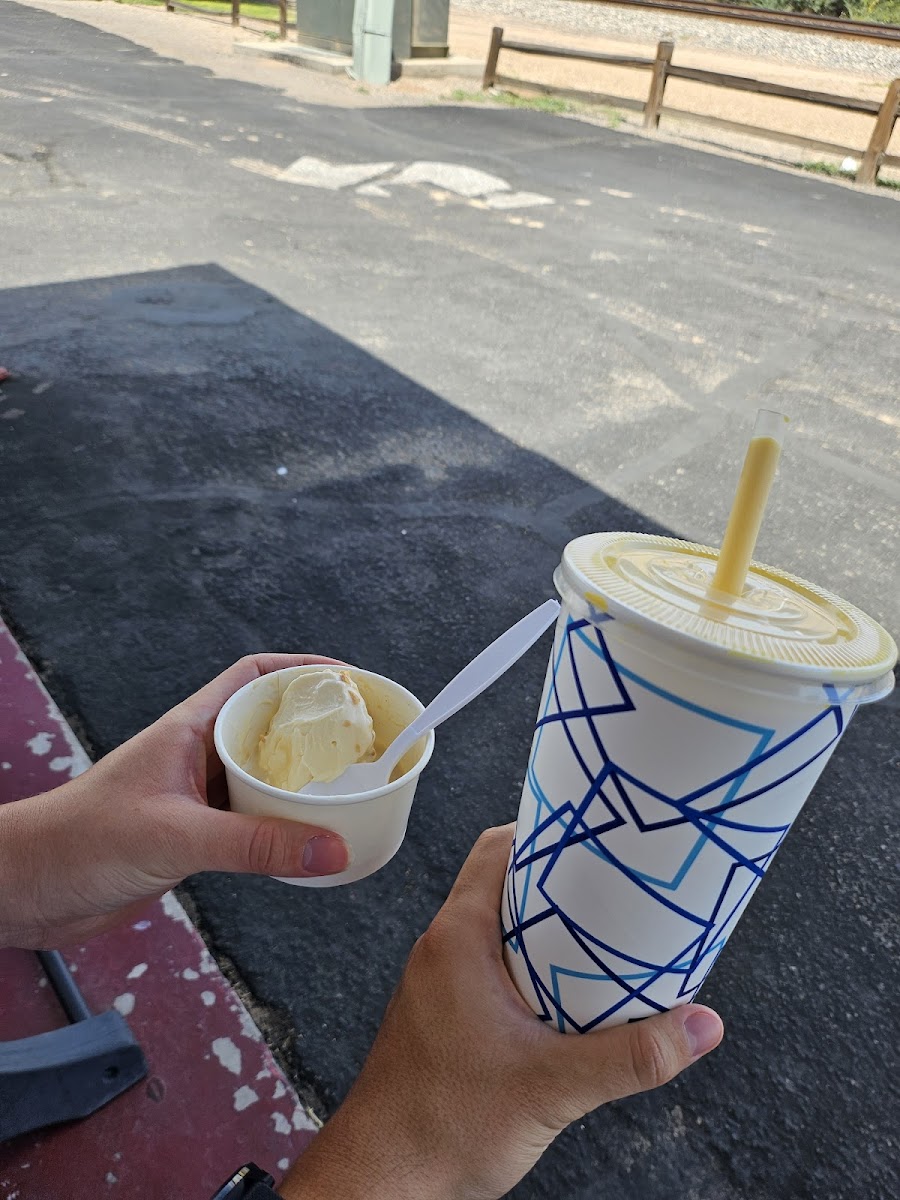 Old Benson Ice Cream Stop Photo 5