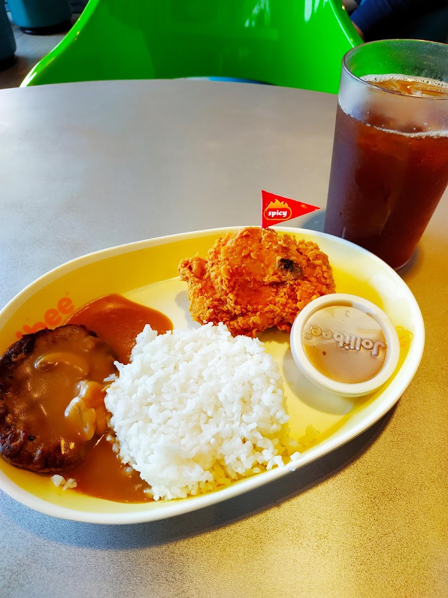 Jollibee Fiesta World Mall Photo 5