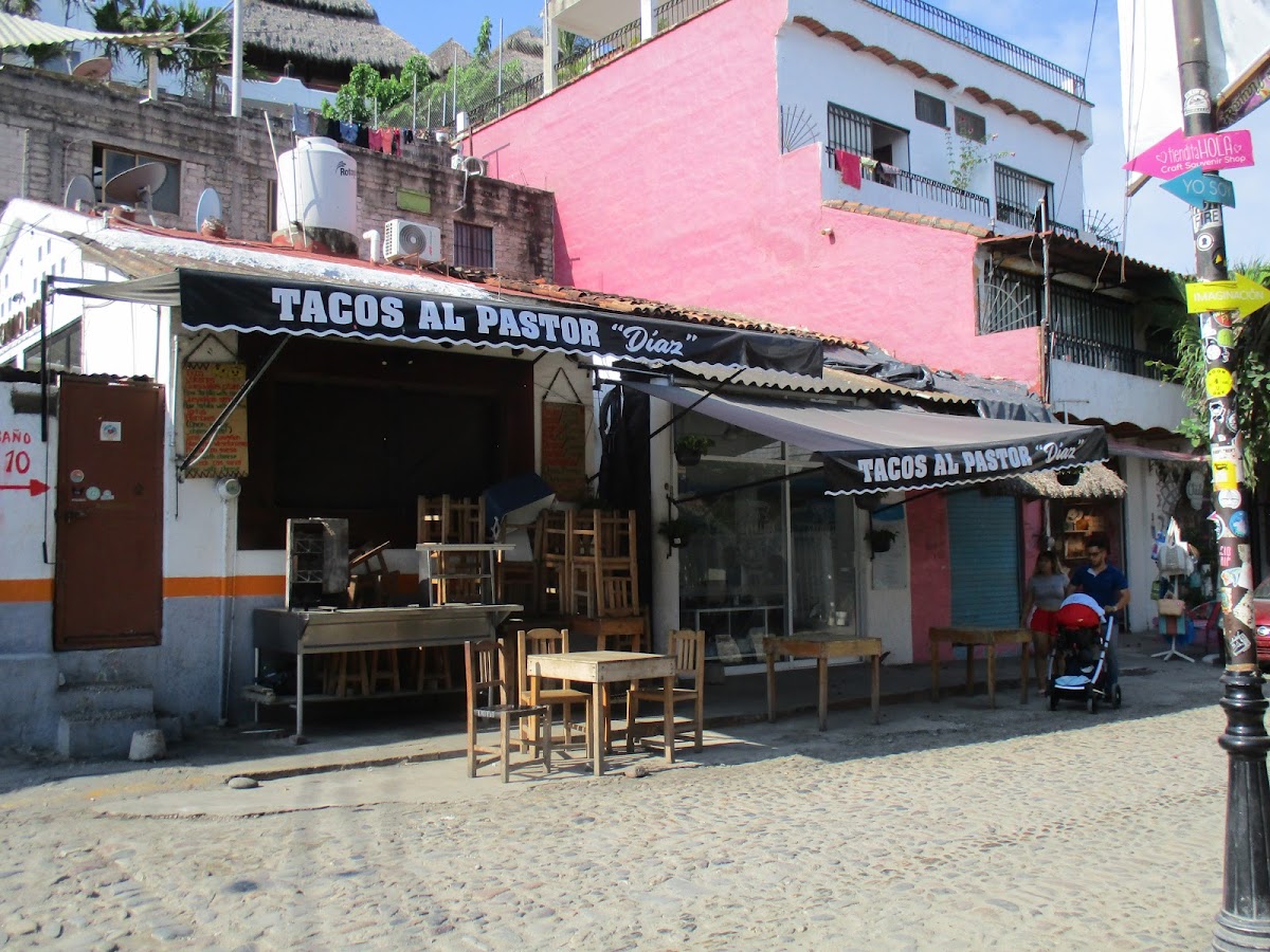 Tacos Al Pastor Diaz