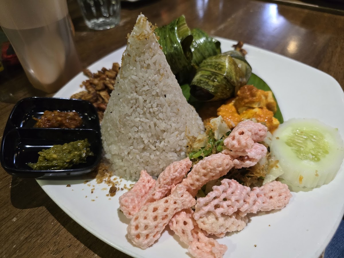 INDOTASTE RESTAURANT Photo 5