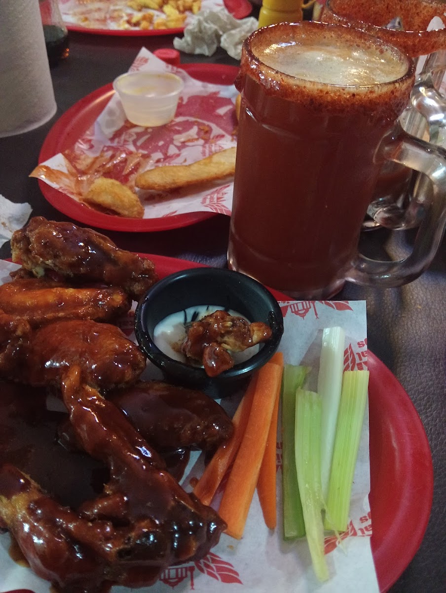 Capital wings Photo 5