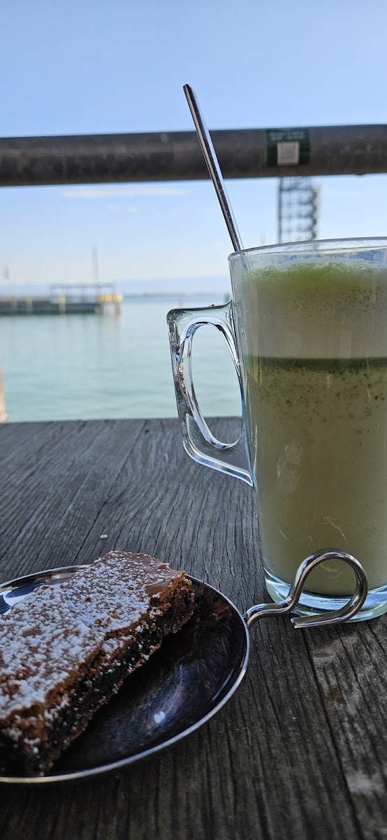 Aika - Brot, Kaffee, Wein und Wärme Friedrichshafen Photo 8