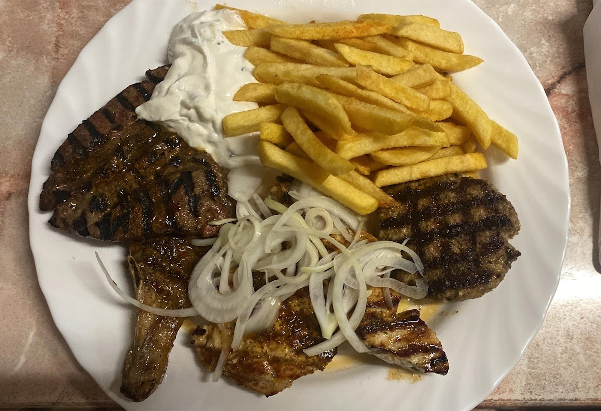 Saloniki Grill Waldniel Photo 3
