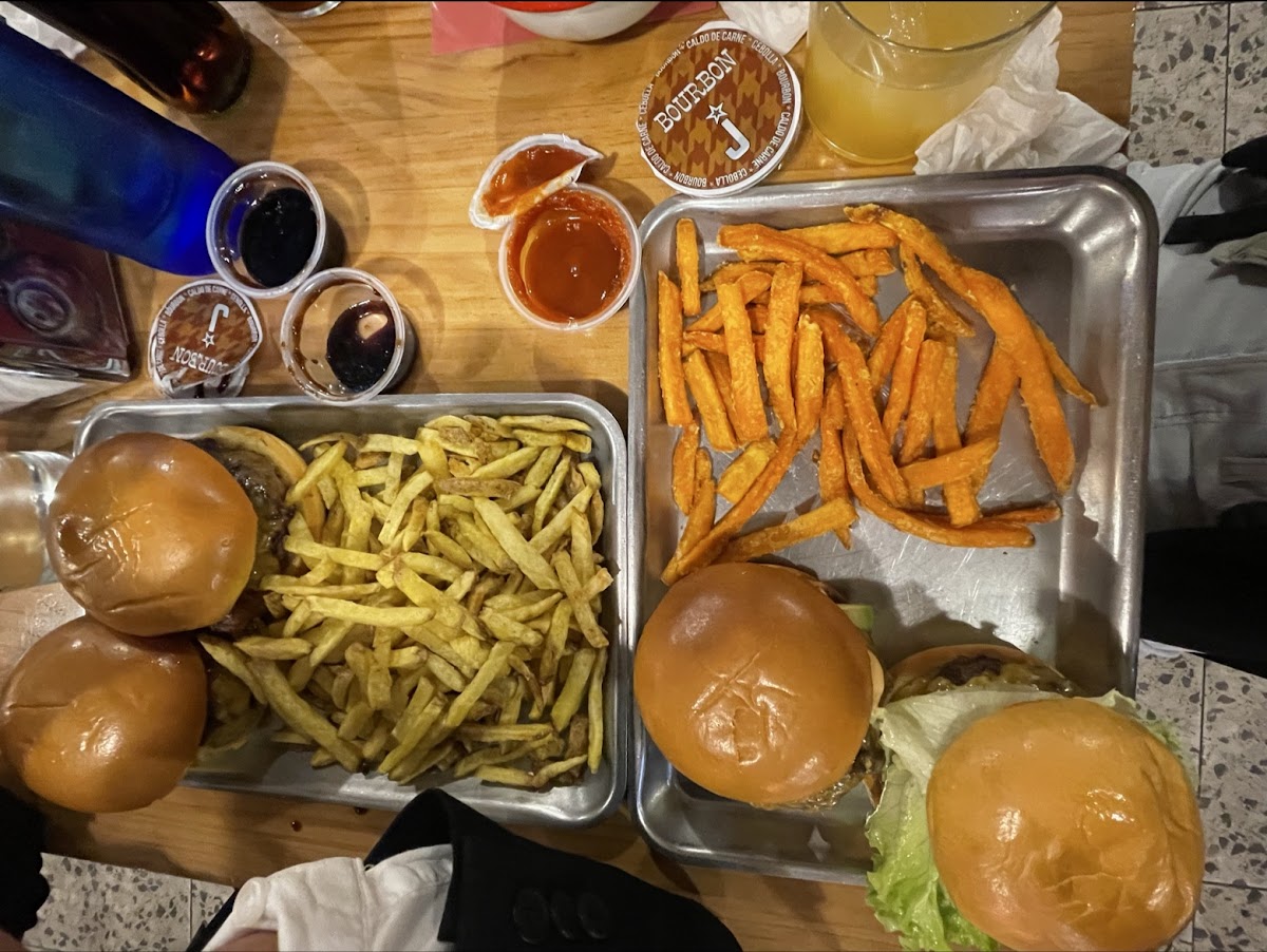 Juancho's BBQ Photo 3