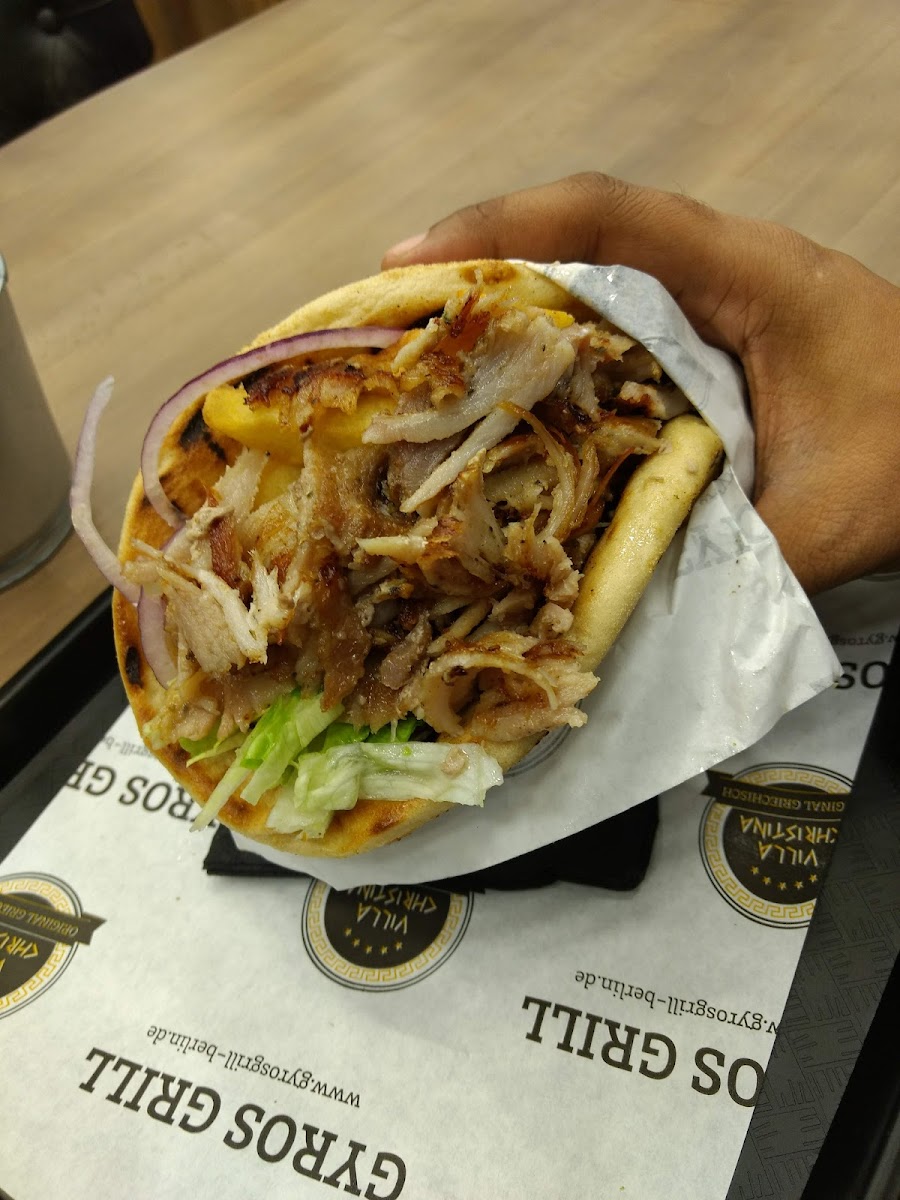 Meat the Greek - Gyros Grill Photo 10