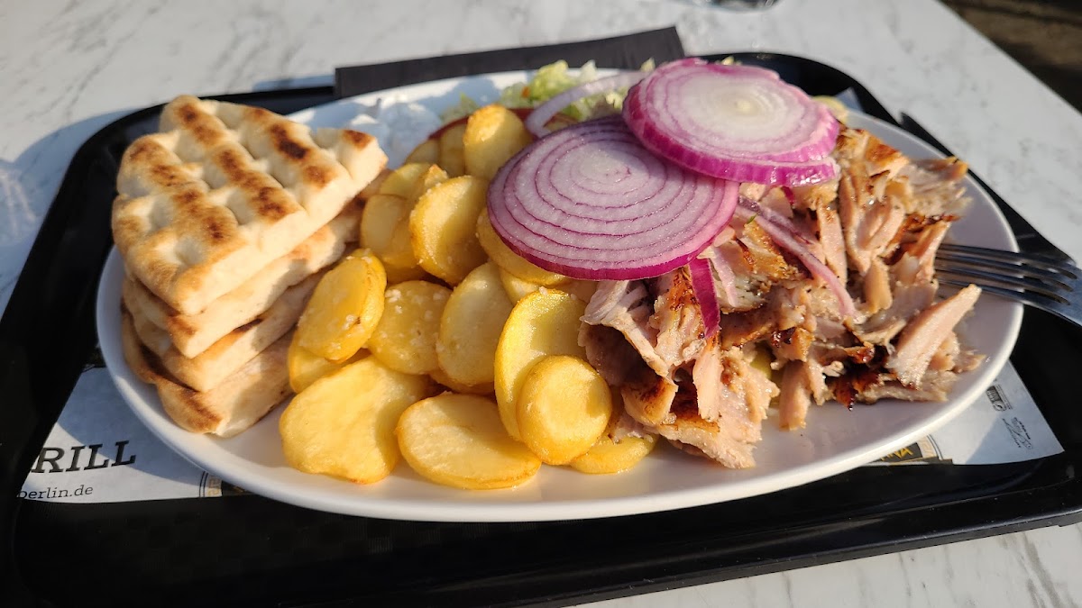 Meat the Greek - Gyros Grill Photo 5
