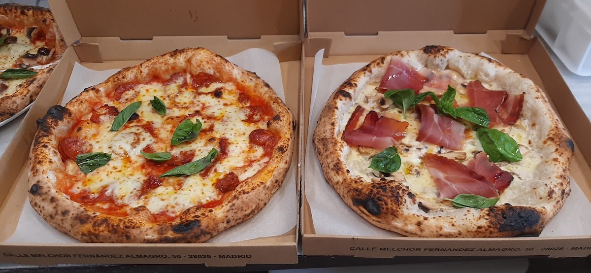 Contemporanei Pizza Napoletana Photo 5