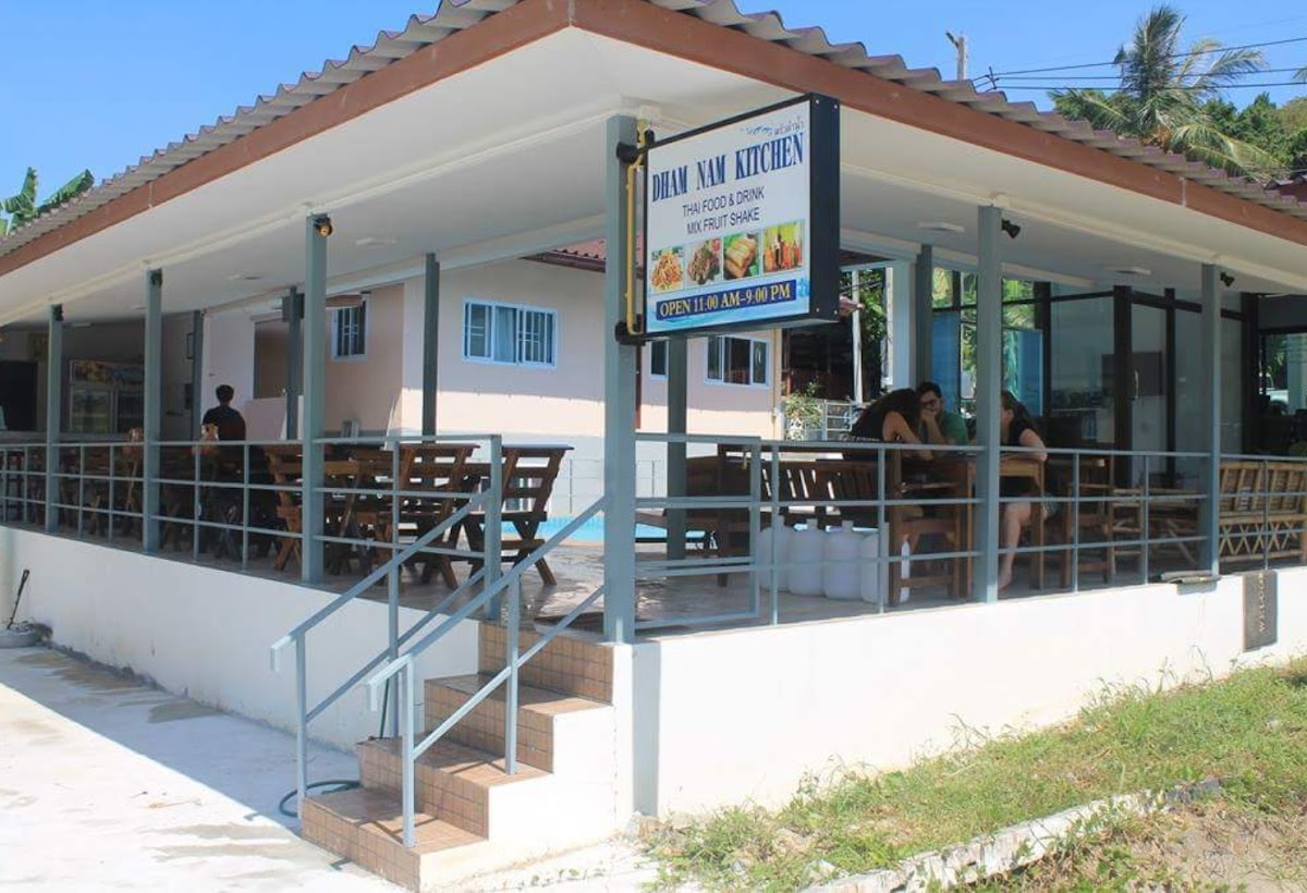 Cafe thakrus