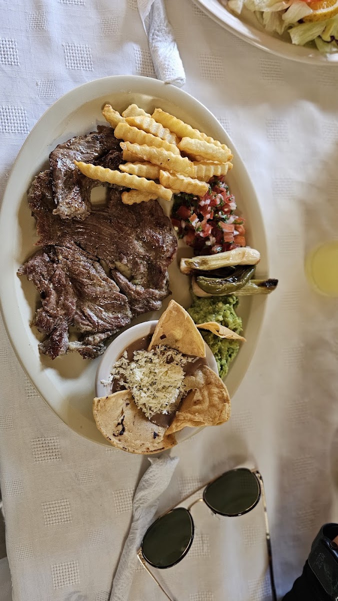 Oasis Restaurant Photo 10