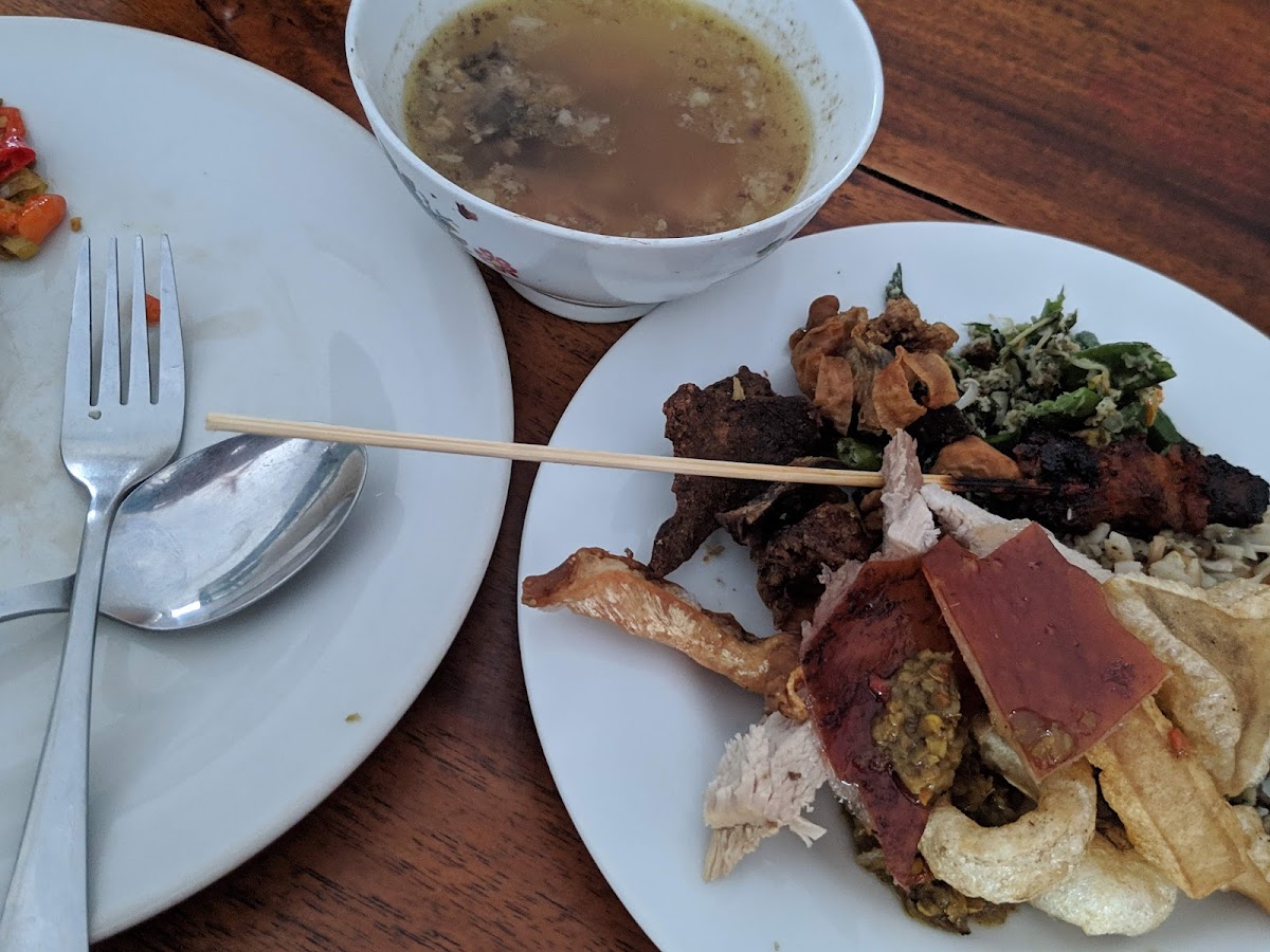 Rumah Makan Babi Guling Rebo Manis Photo 5