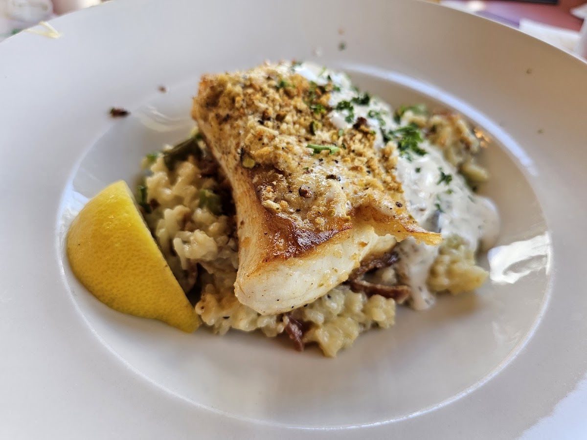 Harbor Grill Photo 5