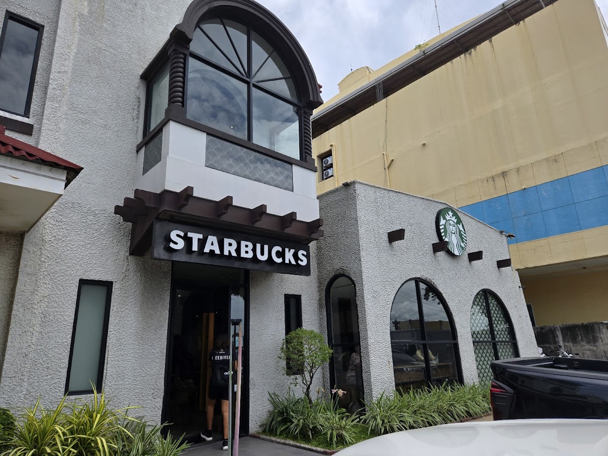 Starbucks Dakong Balay Dumaguete