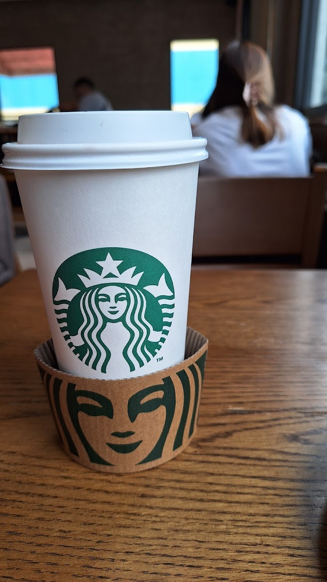 Starbucks Dakong Balay Dumaguete Photo 6