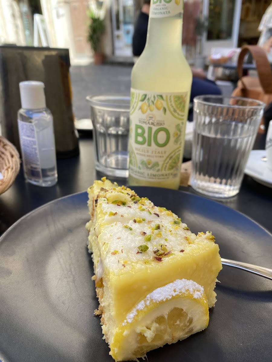 Viola Bakery Photo 8