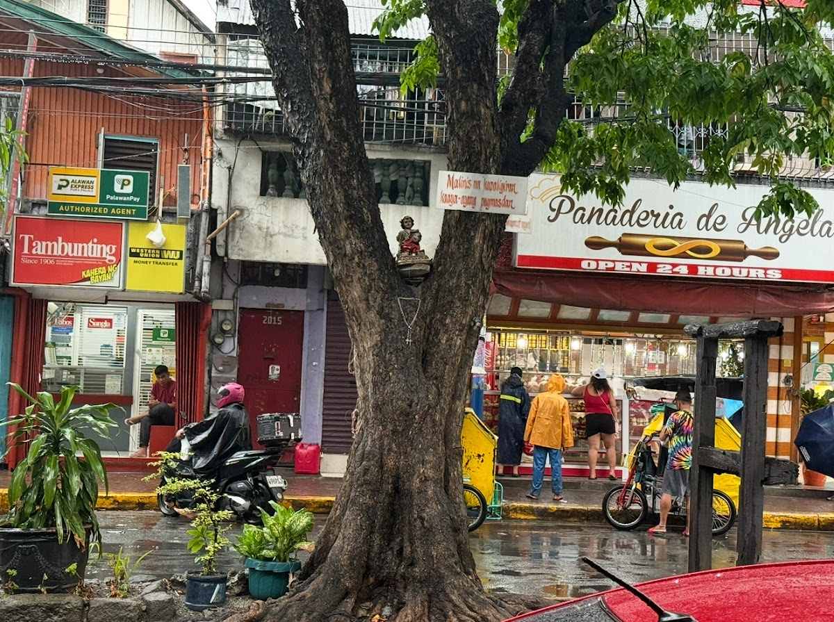 Manyaman Restaurant
