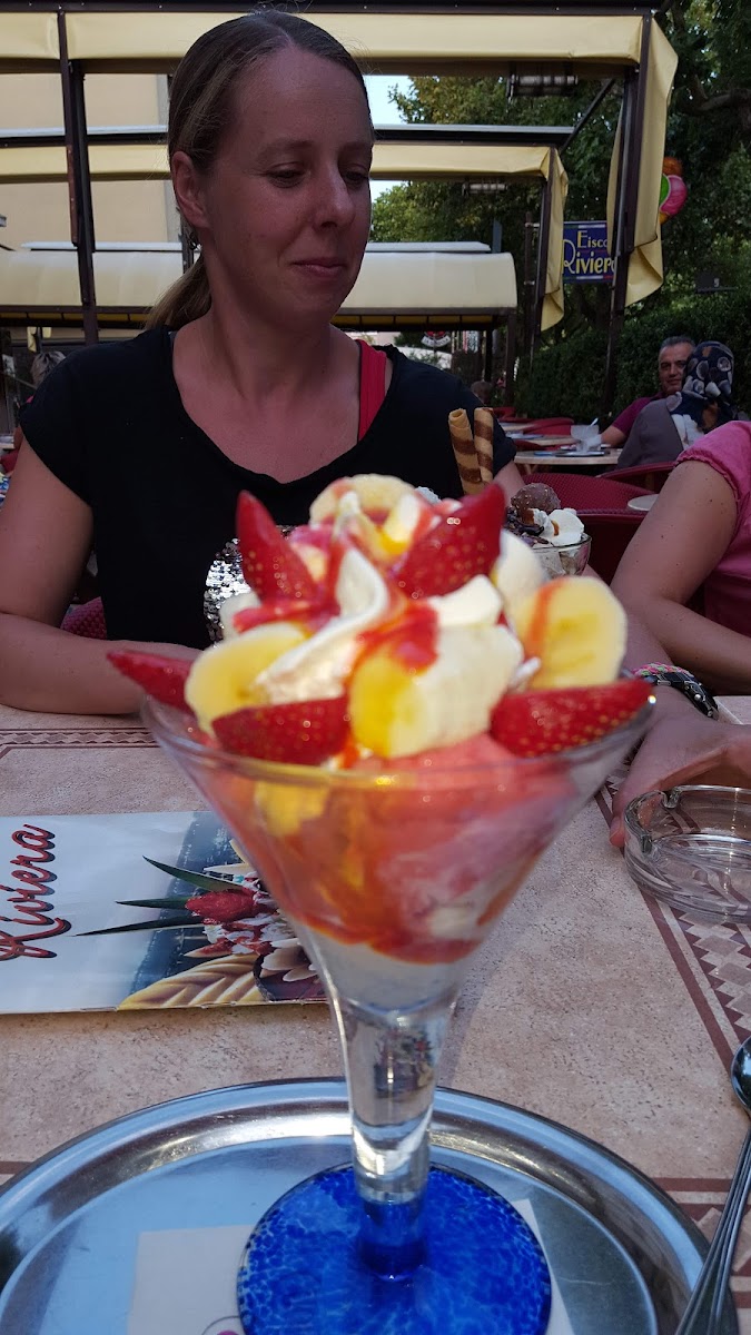 Ice Cream Cafe Riviera Photo 7