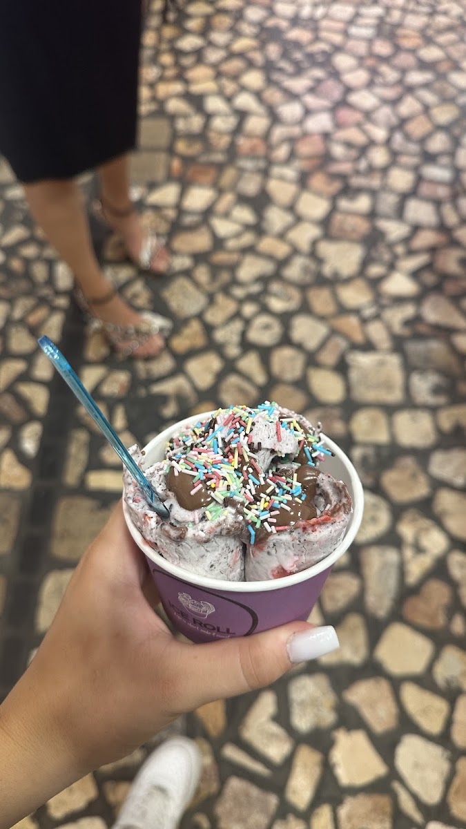 ICE ROLL Photo 7