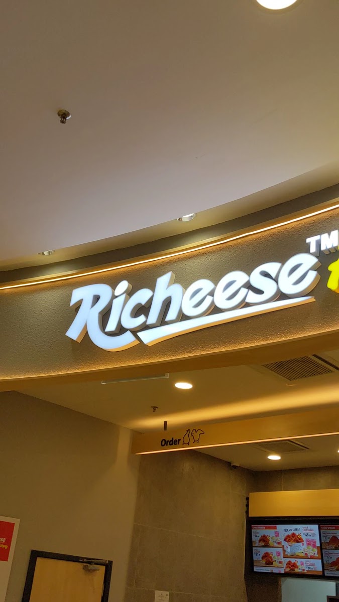 Richeese Factory Aeon Station 18 Photo 2