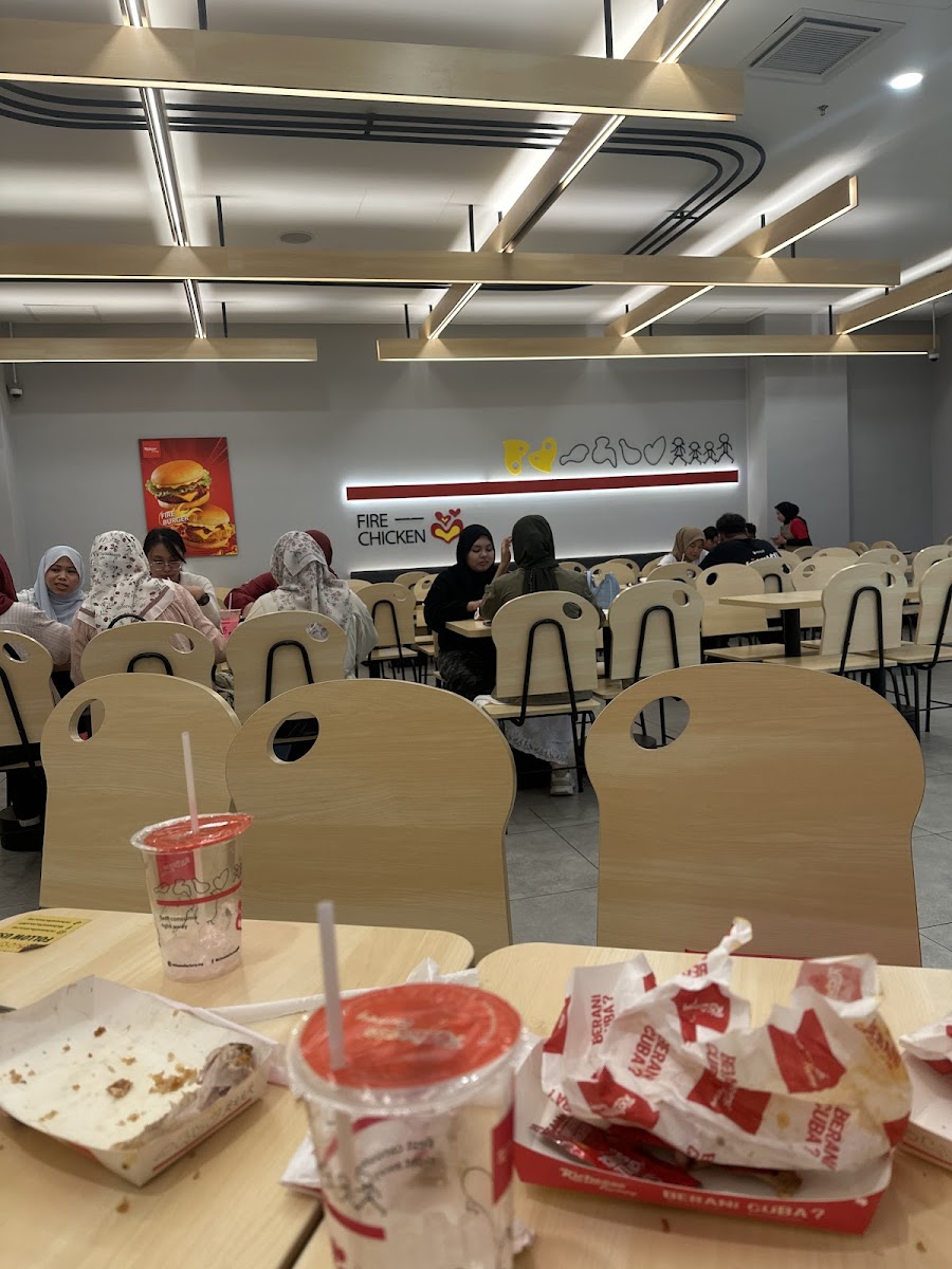 Richeese Factory Aeon Station 18 Photo 4