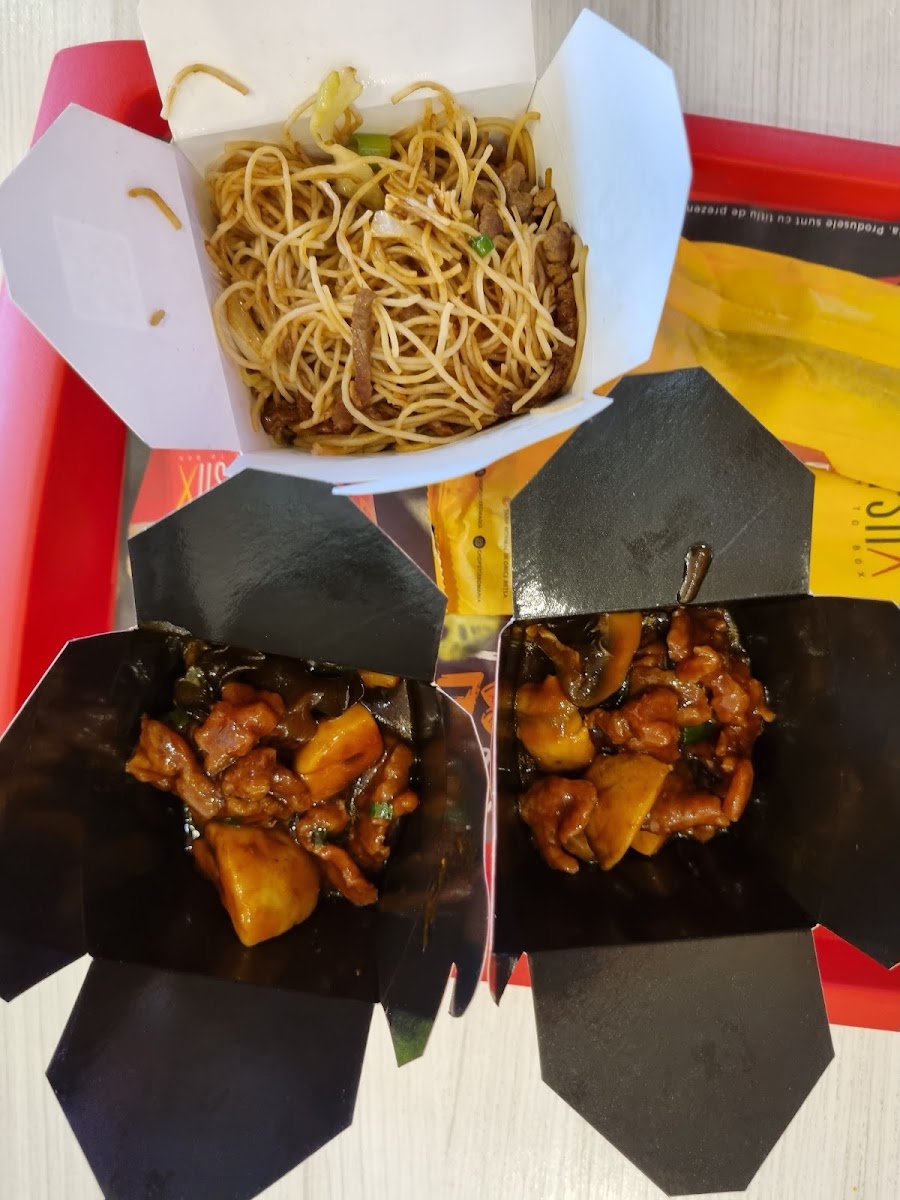 Chopstix - Cluj Photo 8